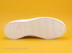 Puma Carina 2-0 Holo JR White Silver - Sneakers Blanches Et Hologramme -Magasin De Chaussures cd24607c73b9e66c561f35ea11d5d5ef img 1324.jpg 173175