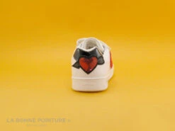 Geox SKYLIN J928WC - White Red - Love - Sneakers Fille 10 Geox SKYLIN J928WC - White Red - Love - Sneakers Fille -Magasin De Chaussures cd24607c73b9e66c561f35ea11d5d5ef img 2996.jpg 132172