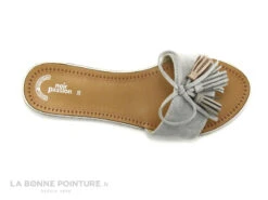 Noir Passion CH692 Gris - Mule Plate - Pompons -Magasin De Chaussures cd24607c73b9e66c561f35ea11d5d5ef img 3520.jpg 121495