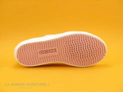 Geox GISLI J024NB White Pink - Basket Fille Blanche Et Rose -Magasin De Chaussures cd24607c73b9e66c561f35ea11d5d5ef img 8123.jpg 157119